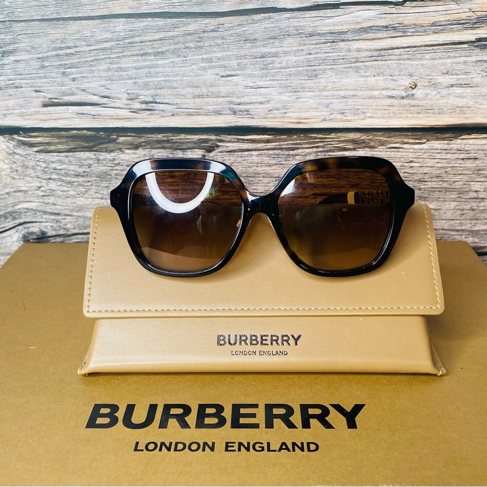 Burberry Joni Tortoise Shell Brand New Authentic  Sunglasses